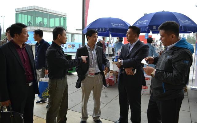 http://pic.kuaizhan.com/g1/M01/DE/B5/wKjmqVf5_1eAa353ABAT2p9JYcE6696686/imageView/v1/thumbnail/640x0